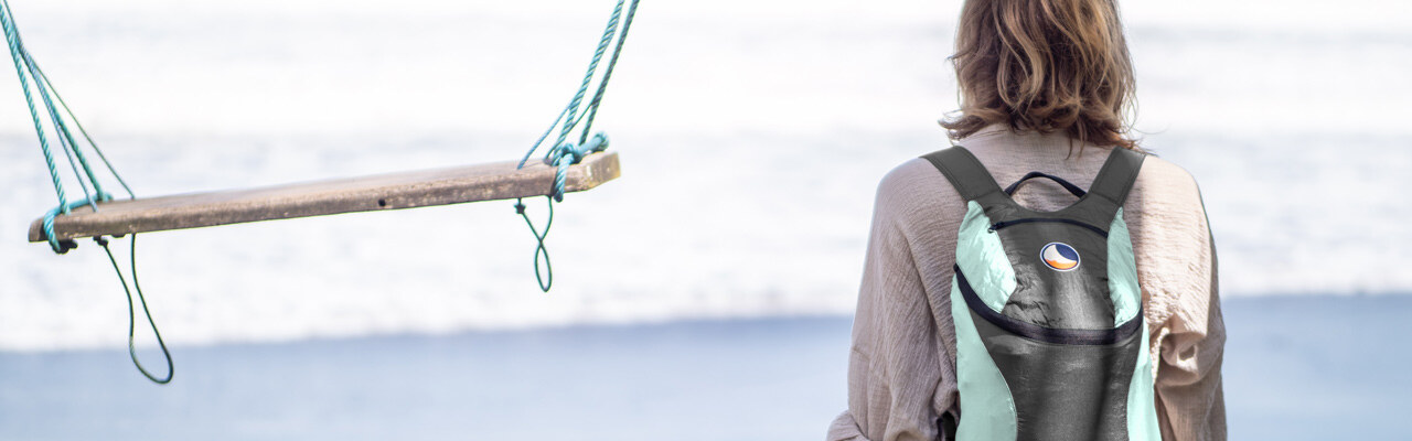 Ejtőernyőselyem minihátizsák 